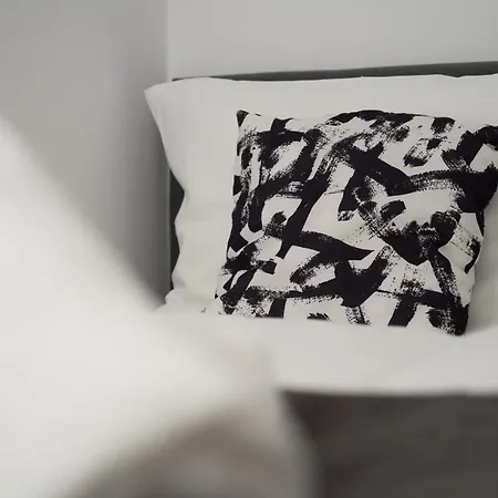 Lejlighed Comfy Legnicka By Renters